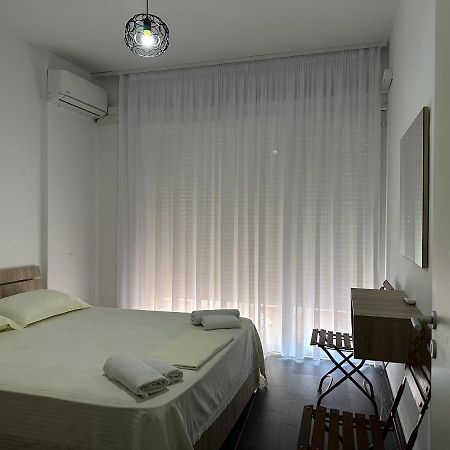 Eme Apartments - Kompleksi Lura 2 Gjiri I Lalzit Durrës Exteriör bild